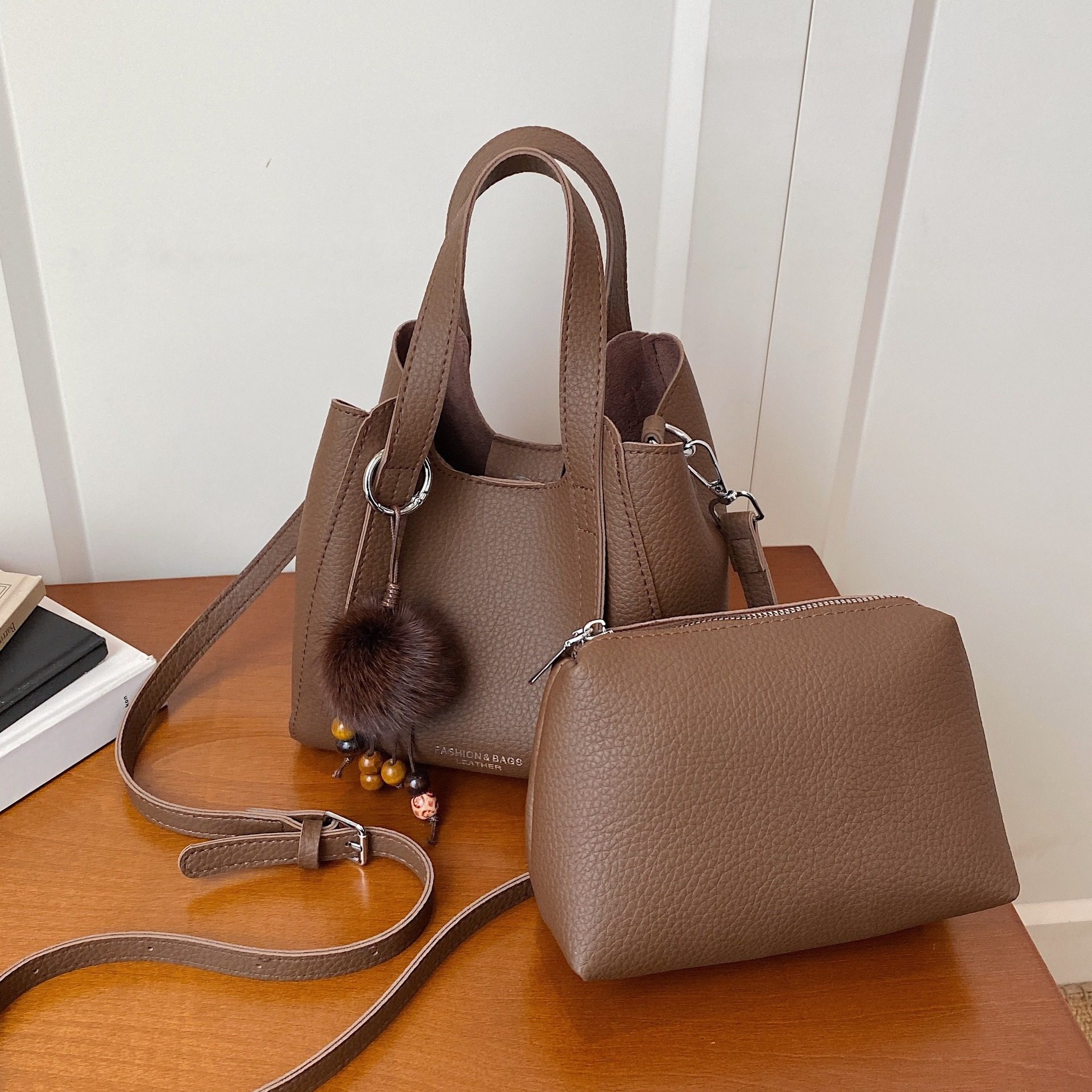 复古荔枝纹小包包女2026新款简约手提菜篮子水桶包百搭单肩斜挎包,箱包皮具/热销女包/男包,腋下包,淘宝优惠券,粉丝福利购,淘宝优惠卷