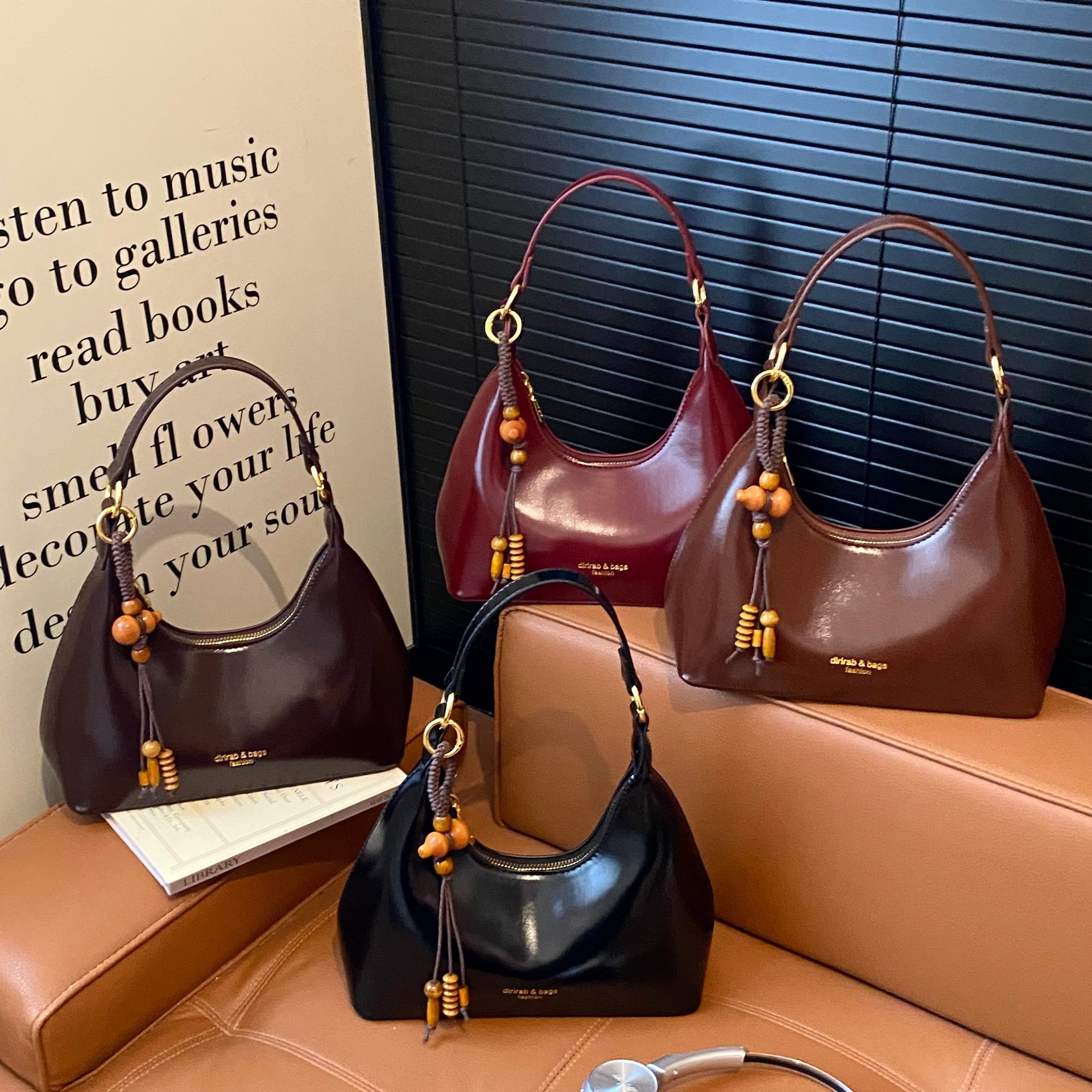 高级质感油皮复古小包包女2026新款时尚百搭斜挎包超火手提小拎包,箱包皮具/热销女包/男包,单肩包,淘宝优惠券,粉丝福利购,淘宝优惠卷