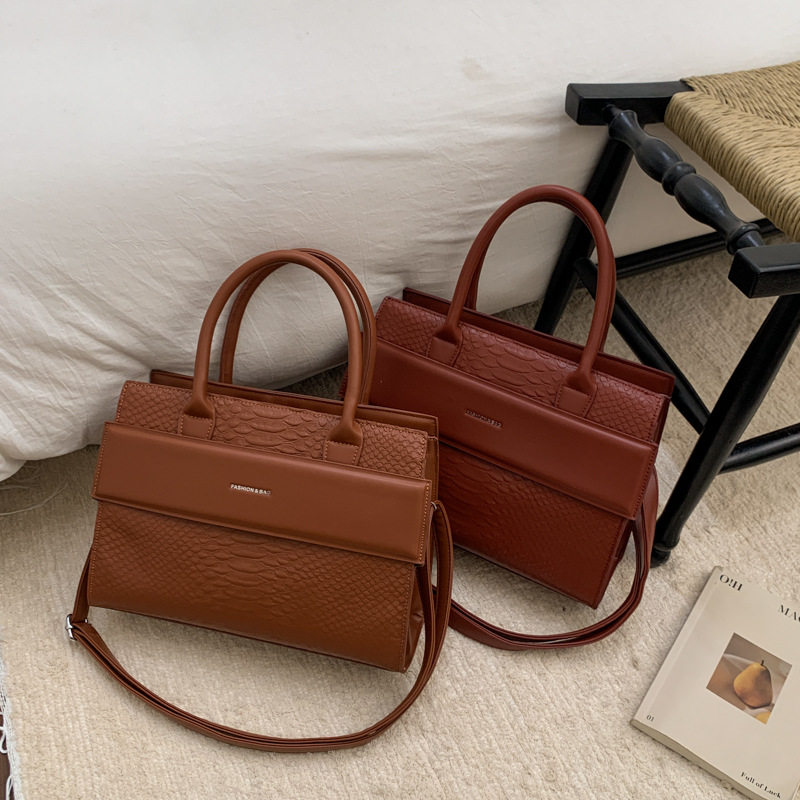 高级感通勤大容量鳄鱼纹包包女2025新款百搭单肩斜挎包手提托特包,箱包皮具/热销女包/男包,单肩包,淘宝优惠券,粉丝福利购,淘宝优惠卷