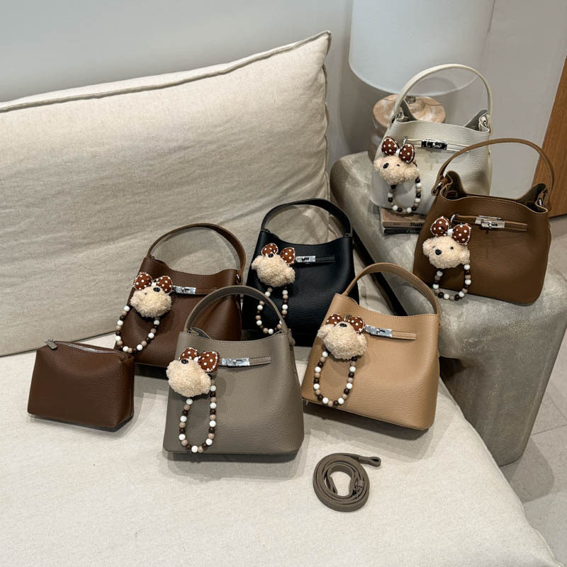 高级感水桶包女手提小拎包2026新款时尚简约百搭日常通勤斜挎包,箱包皮具/热销女包/男包,单肩包,淘宝优惠券,粉丝福利购,淘宝优惠卷