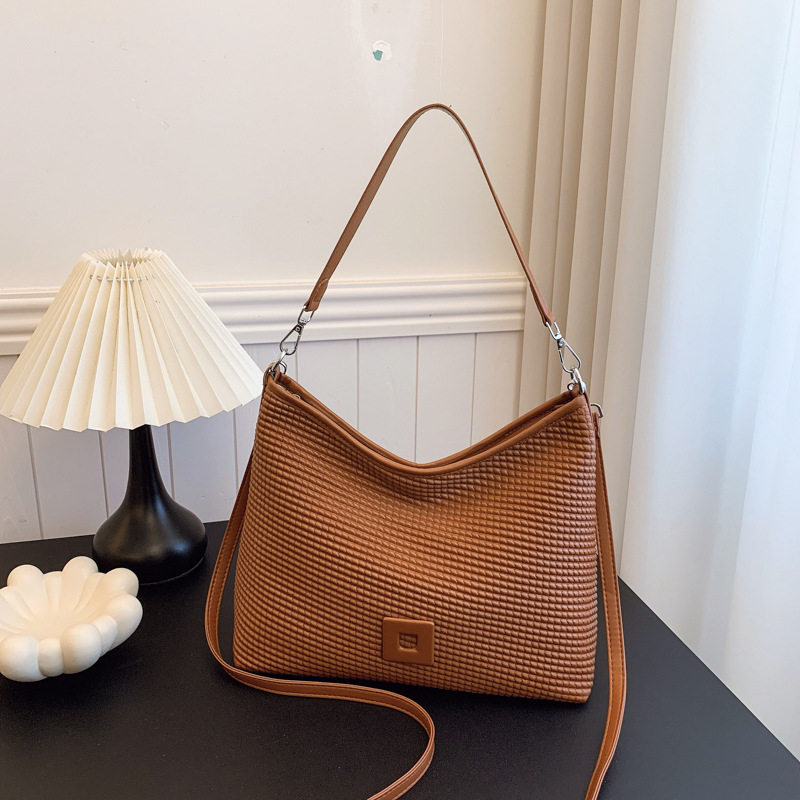 小众设计感女士包包2026新款潮大容量托特包高级感腋下单肩斜挎包,箱包皮具/热销女包/男包,单肩包,淘宝优惠券,粉丝福利购,淘宝优惠卷