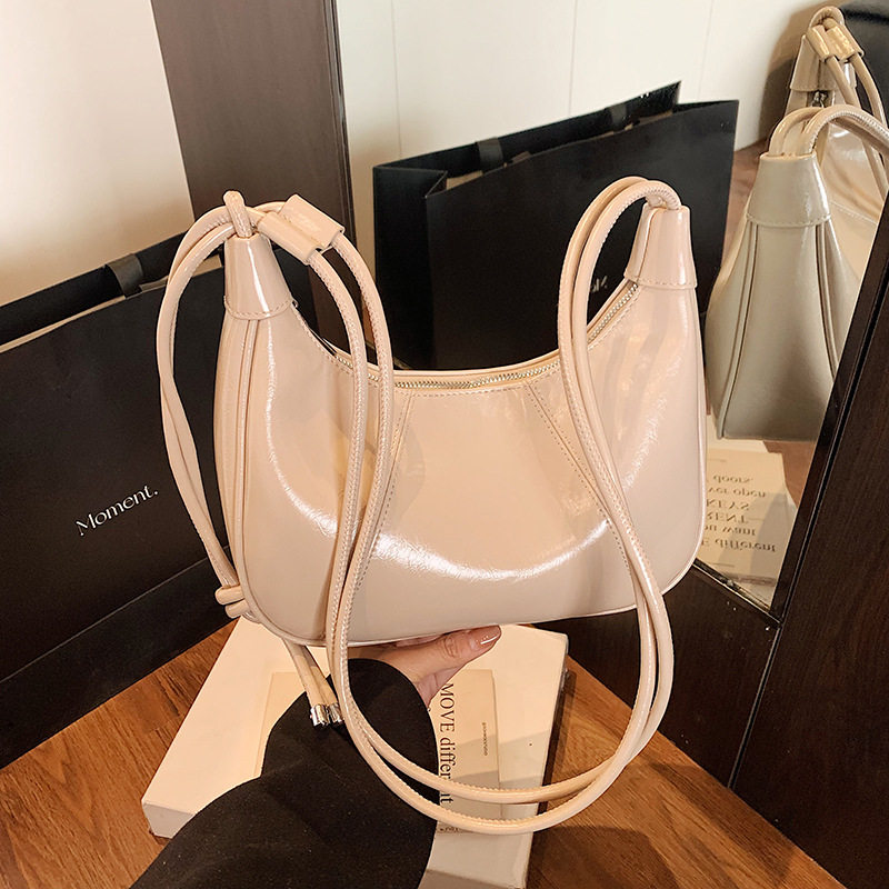 高级感小众月牙包女式2026新款洋气复古单肩斜挎包百搭通勤托特包,箱包皮具/热销女包/男包,单肩包,淘宝优惠券,粉丝福利购,淘宝优惠卷