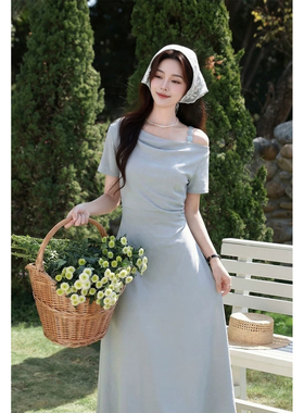 06/15 PM20:00上新 法式蓝色连衣裙女夏季新款设计感一字肩长裙子