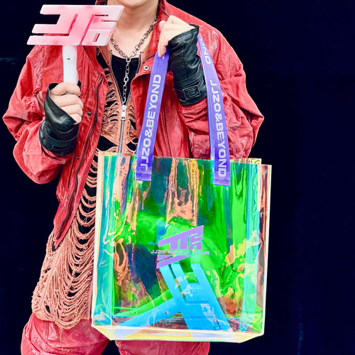 林俊杰应援演唱会JJ20周边同款二代炫彩挎背包roadto镭射包帆布袋