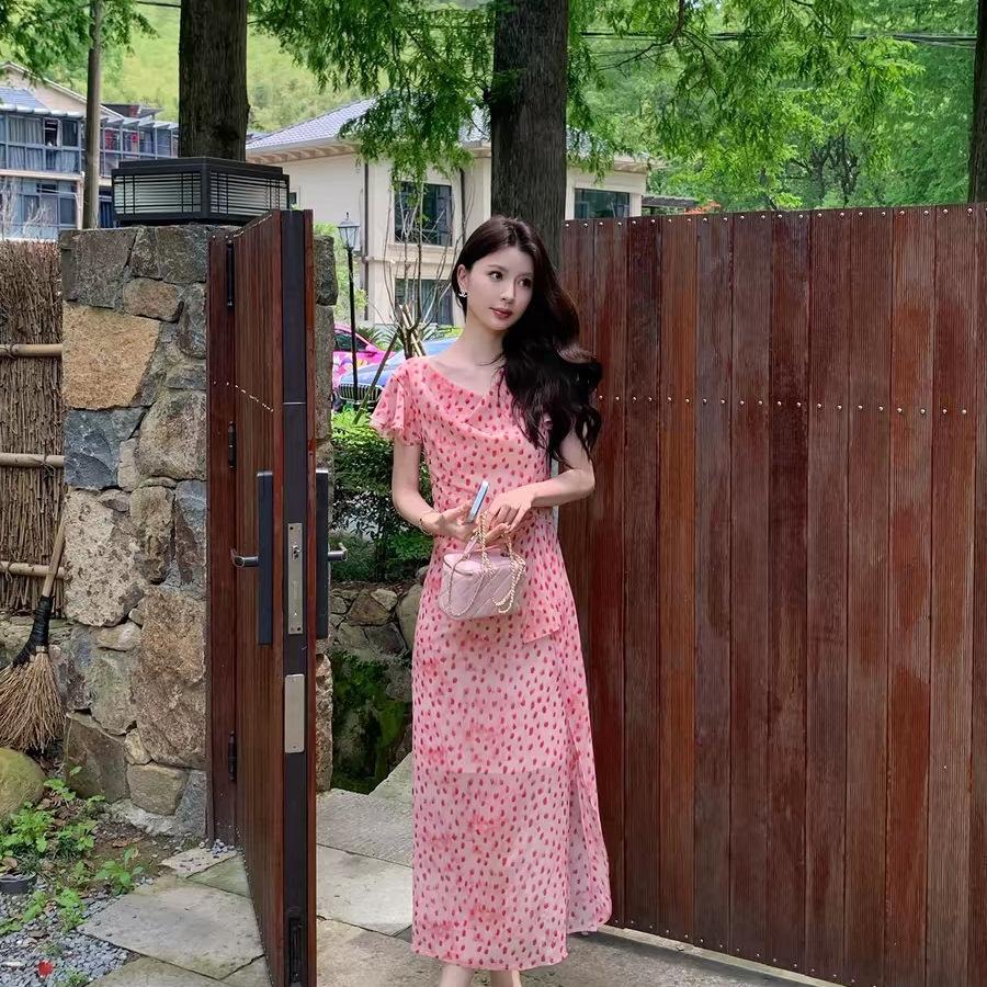 印花波点连衣裙女粉红色V领设计感气质长裙子新