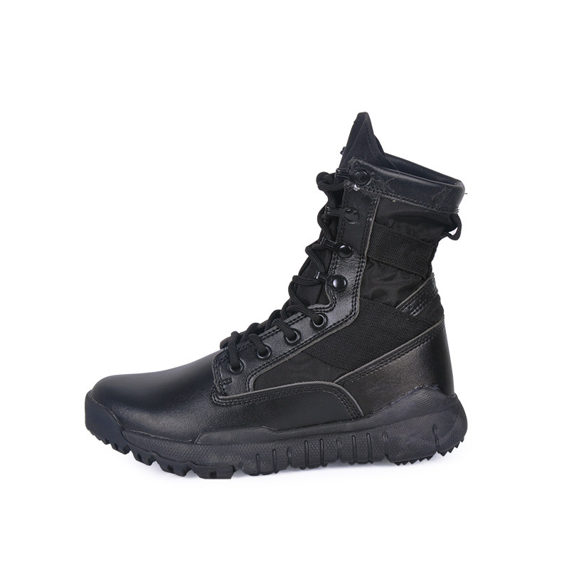 Boots militaires en cuir - lumière - Ref 1398577 Image 5