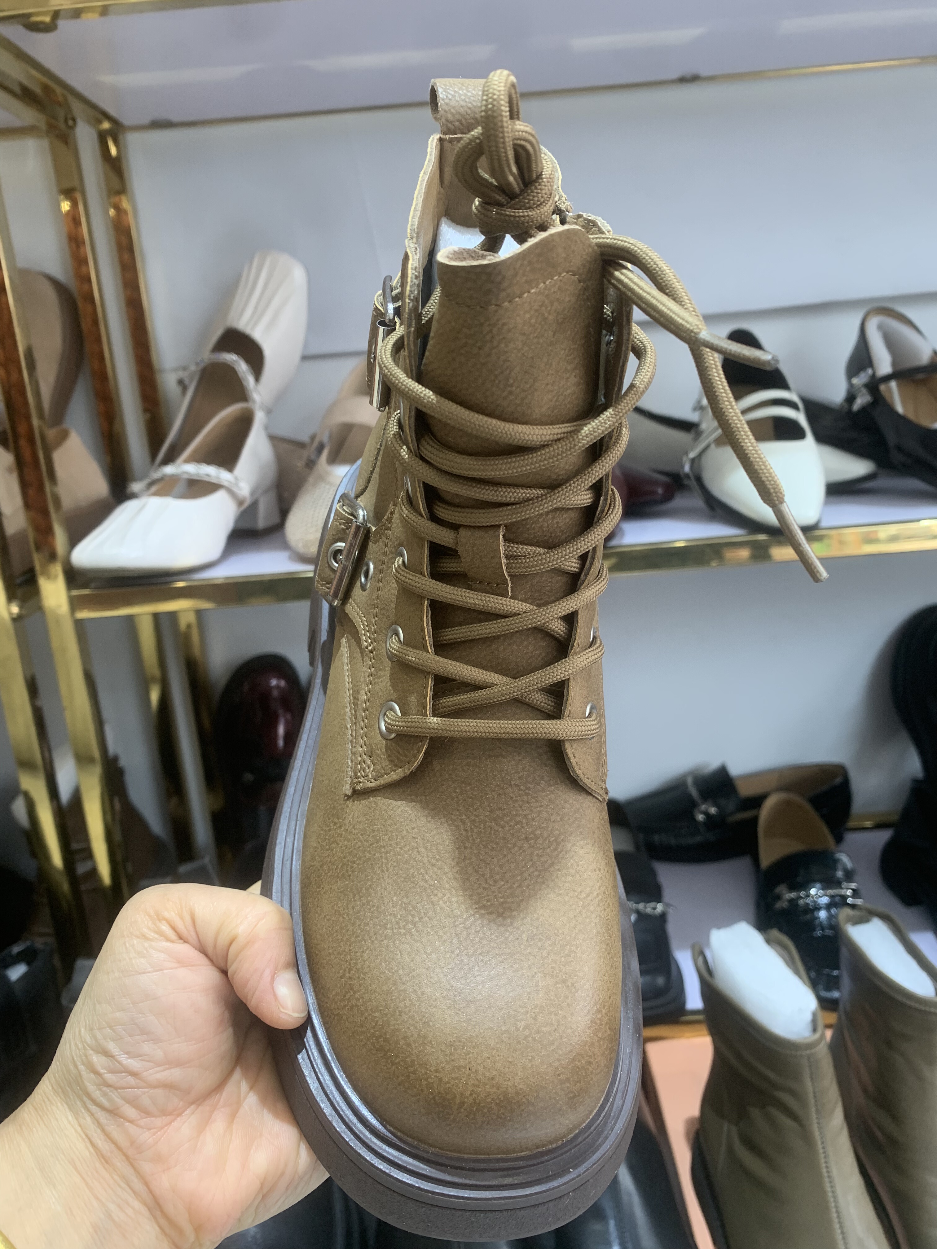 牛皮马丁靴女秋季双倍金属扣时尚潮酷炸街高级感马丁靴厚底增高