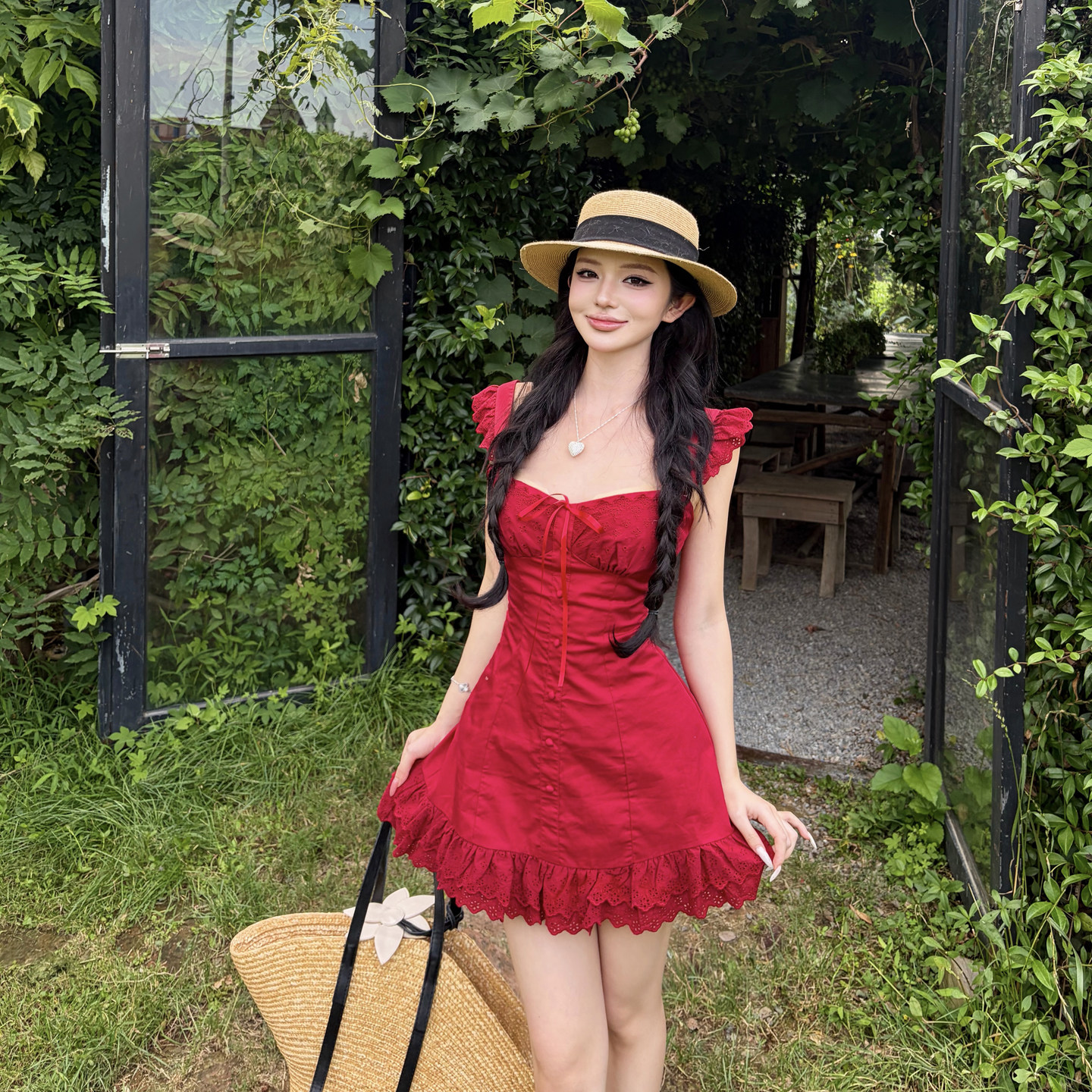 酒渍玫瑰 小飞袖红色吊带连衣裙女夏浪漫度假风气质短裙