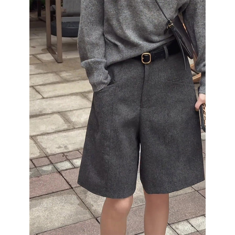 2025秋冬季新款深灰色毛呢中裤女高腰显瘦时尚通勤设计感阔腿短裤