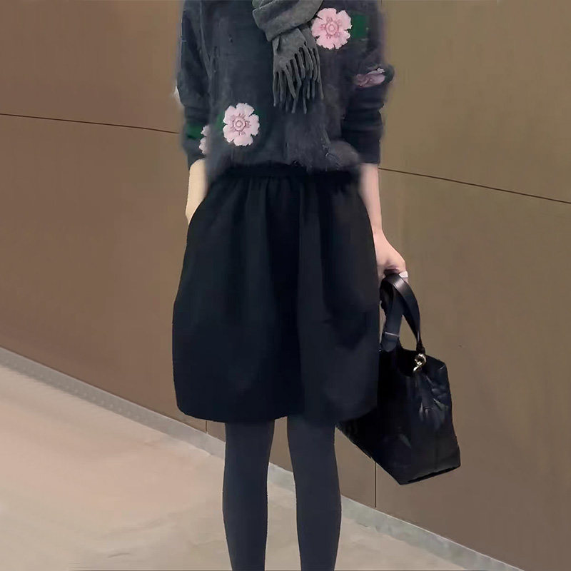 黑色厚款毛呢半身裙女2025秋冬流行新款高腰气质时尚百搭花苞裙子,女装/女士精品,大码半身裙,淘宝优惠券,粉丝福利购,淘宝优惠卷