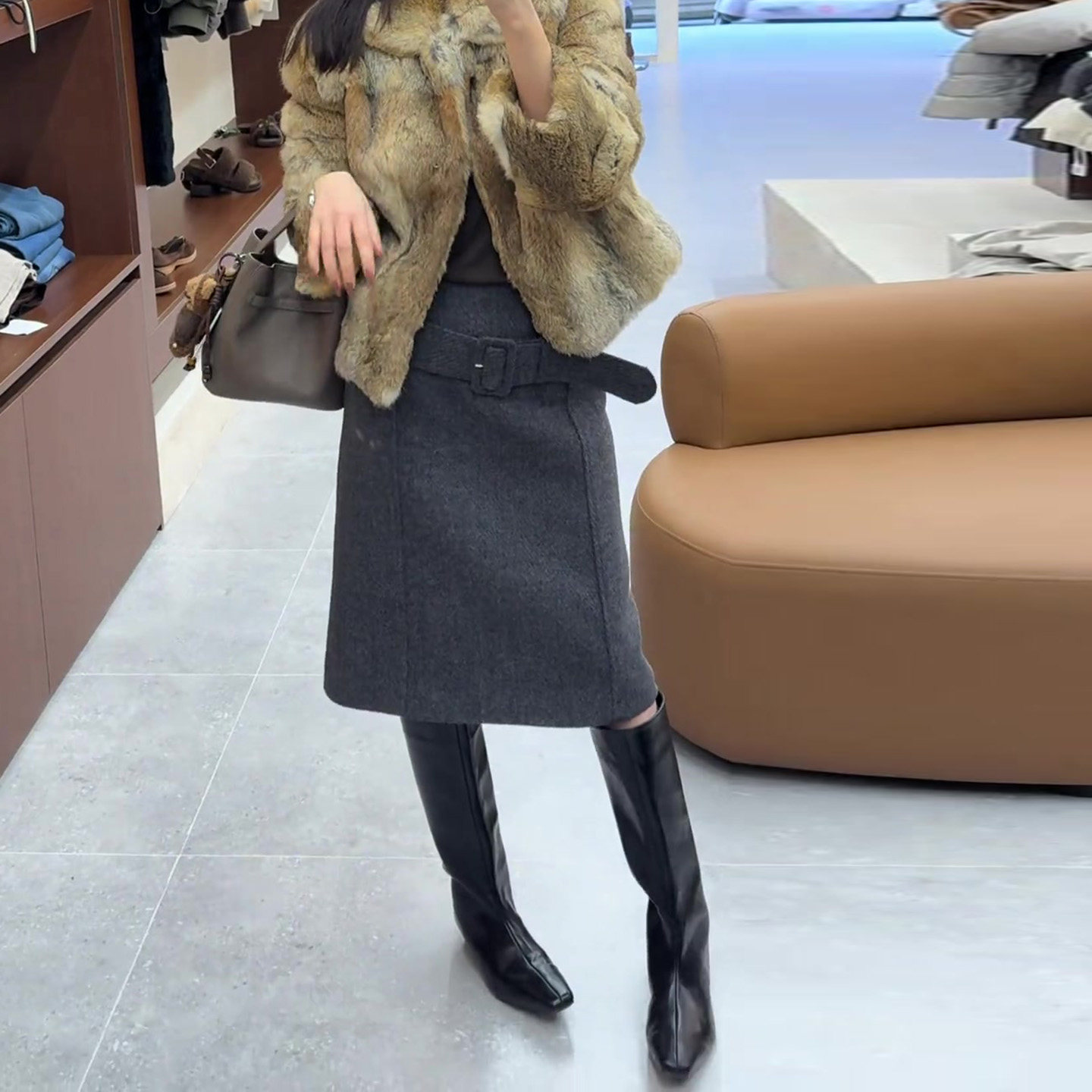 灰色极简风毛呢中裙女秋冬新款时髦洋气a字裙百搭通勤气质半身裙