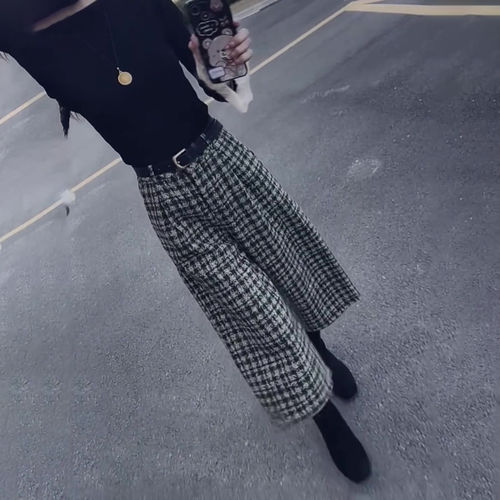 格子毛呢七分裤女冬季流行新款宽松显瘦阔腿裤百搭时尚直筒休闲裤