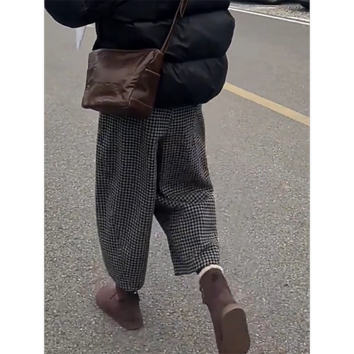 宽松大码胖mm遮肉格子弯刀裤女秋冬新款小个子高腰九分休闲阔腿裤