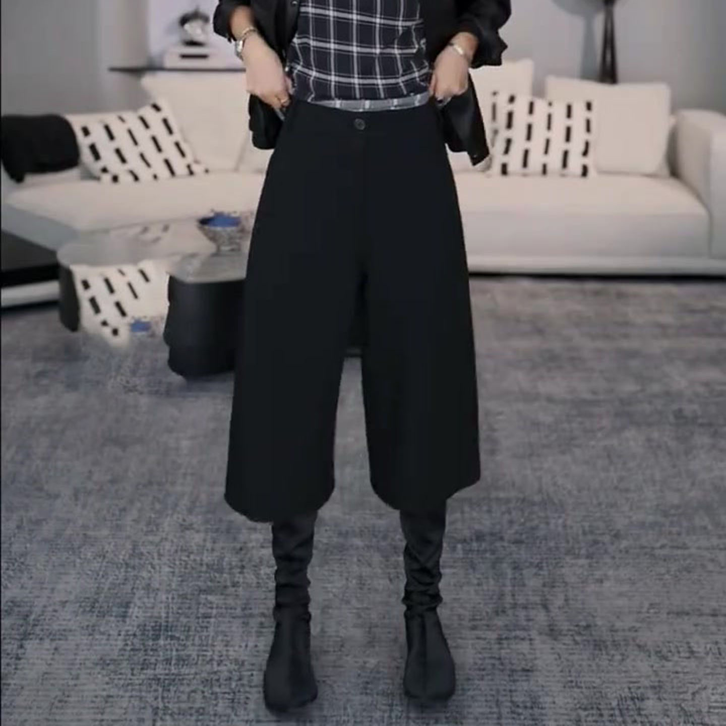 黑色毛呢八分裤女2025秋季流行新款高腰简约宽松时尚百搭阔腿裤子
