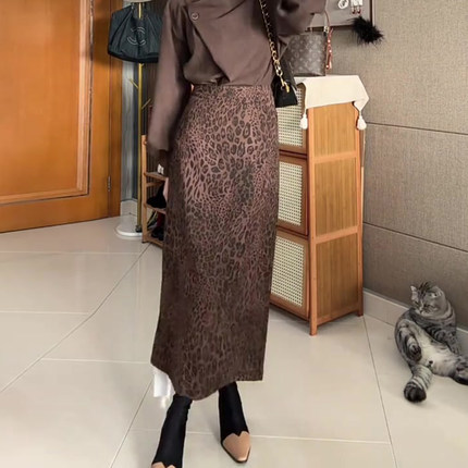 咖色豹纹半身裙女秋冬新款高腰显瘦时尚气质百搭开叉a字直筒裙子