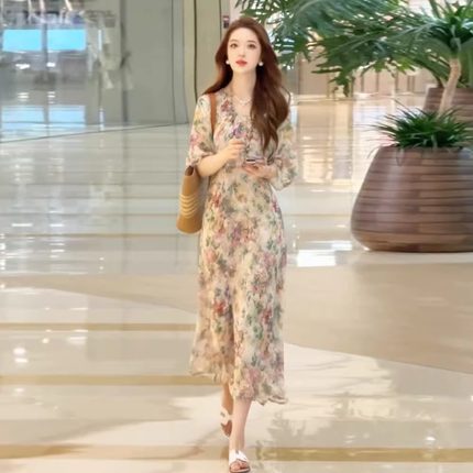 高级感时尚印花连衣裙女2025夏季新款宽松中长款遮肚显瘦气质裙子