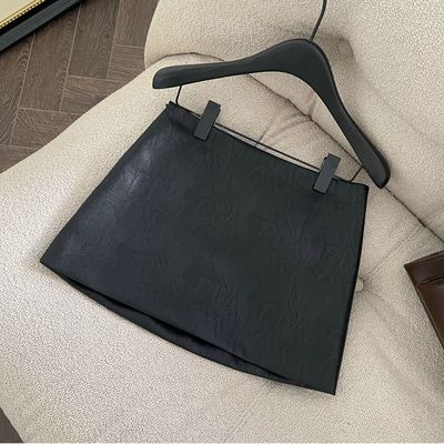 黑色皮裙半身裙女2025秋冬新款辣妹显瘦小A字包臀皮短裙