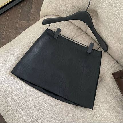 黑色皮裙半身裙女2025秋冬新款辣妹显瘦小A字包臀皮短裙