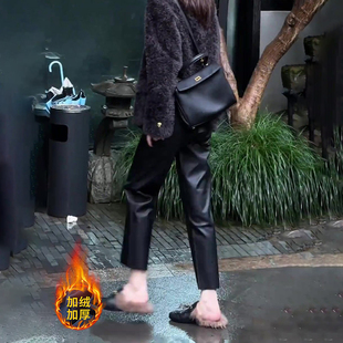 黑色九分加绒皮裤女秋冬新款高腰显瘦时尚百搭洋气休闲窄版直筒裤