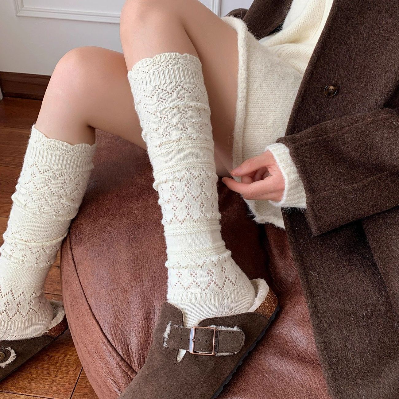 小腿袜女秋冬镂空暗纹花边加厚保暖堆堆袜配靴子甜美松弛感长筒袜