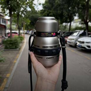 cuppro炫影潮酷保温杯女学生316L不锈钢大容量便携斜跨吸管水杯子
