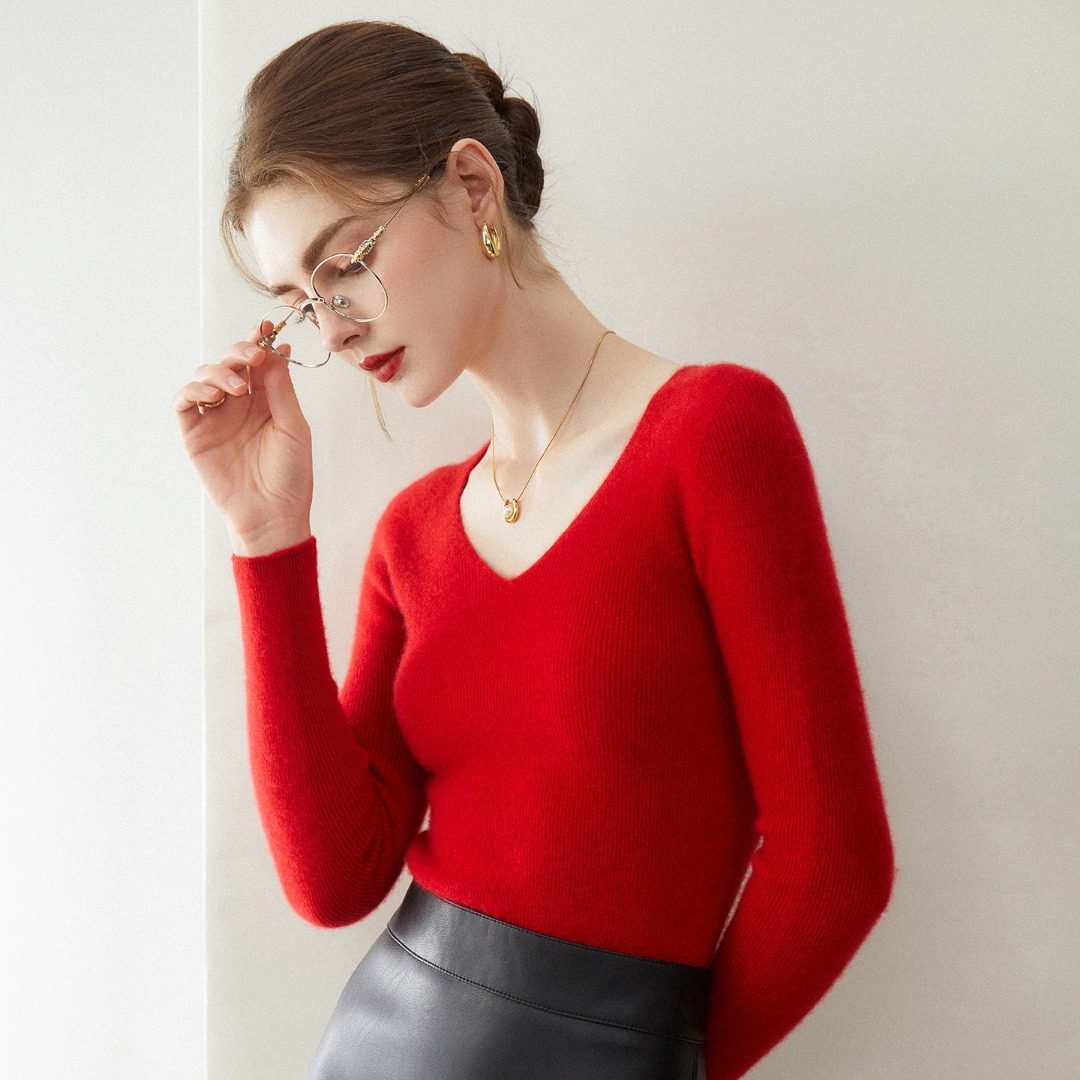 2026秋冬修身羊绒衫女100%纯羊绒V领紧身毛衣内搭针织羊绒打底衫,女装/女士精品,羊绒衫,淘宝优惠券,粉丝福利购,淘宝优惠卷
