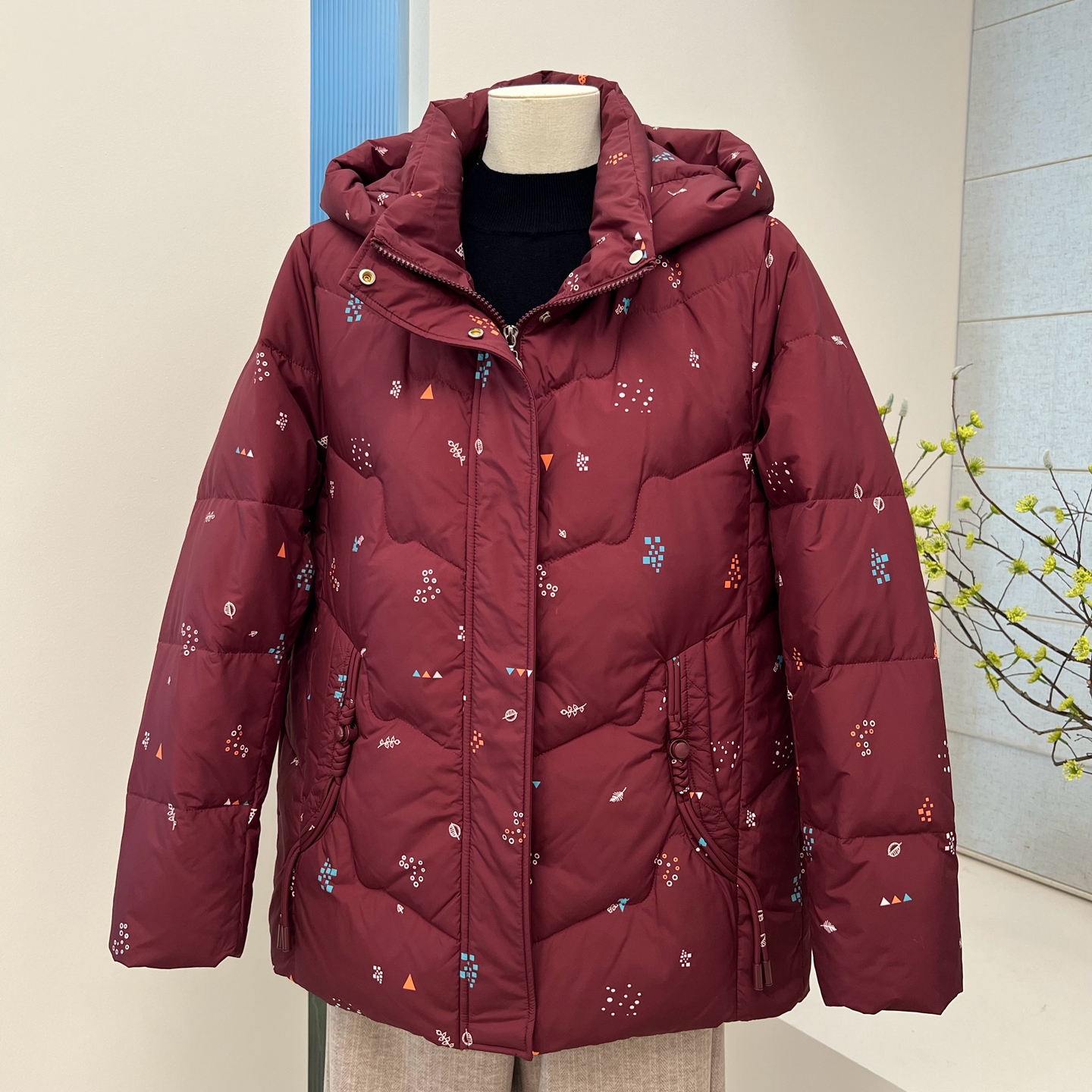 冬季新款妈妈装羽绒服花色外套