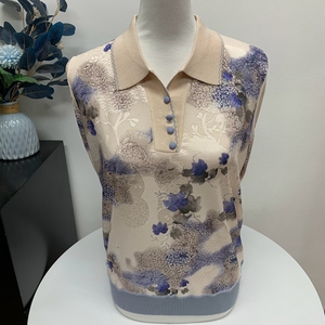 春秋新品妈妈装薄款T恤长袖翻领宽松中老年花色短款上衣奶奶女装