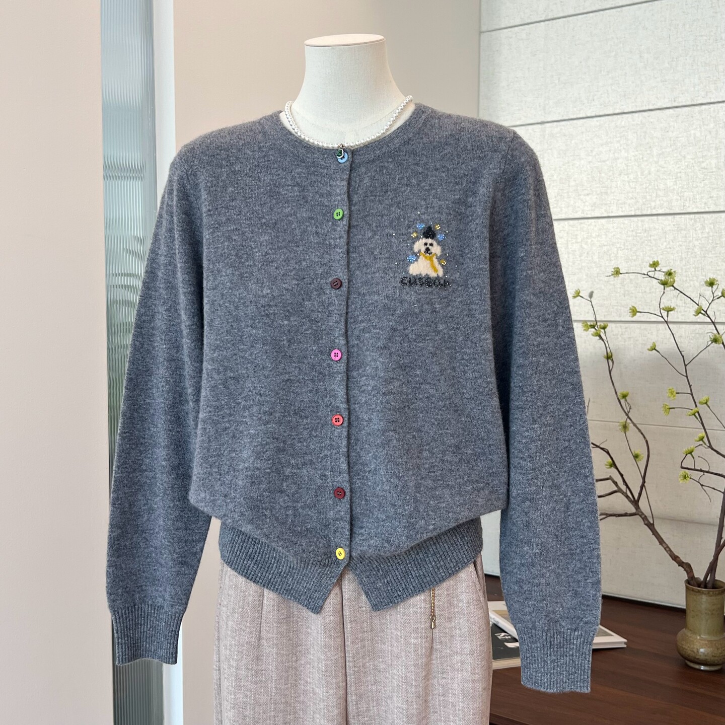 100纯羊毛灰色针织开衫女圆领
