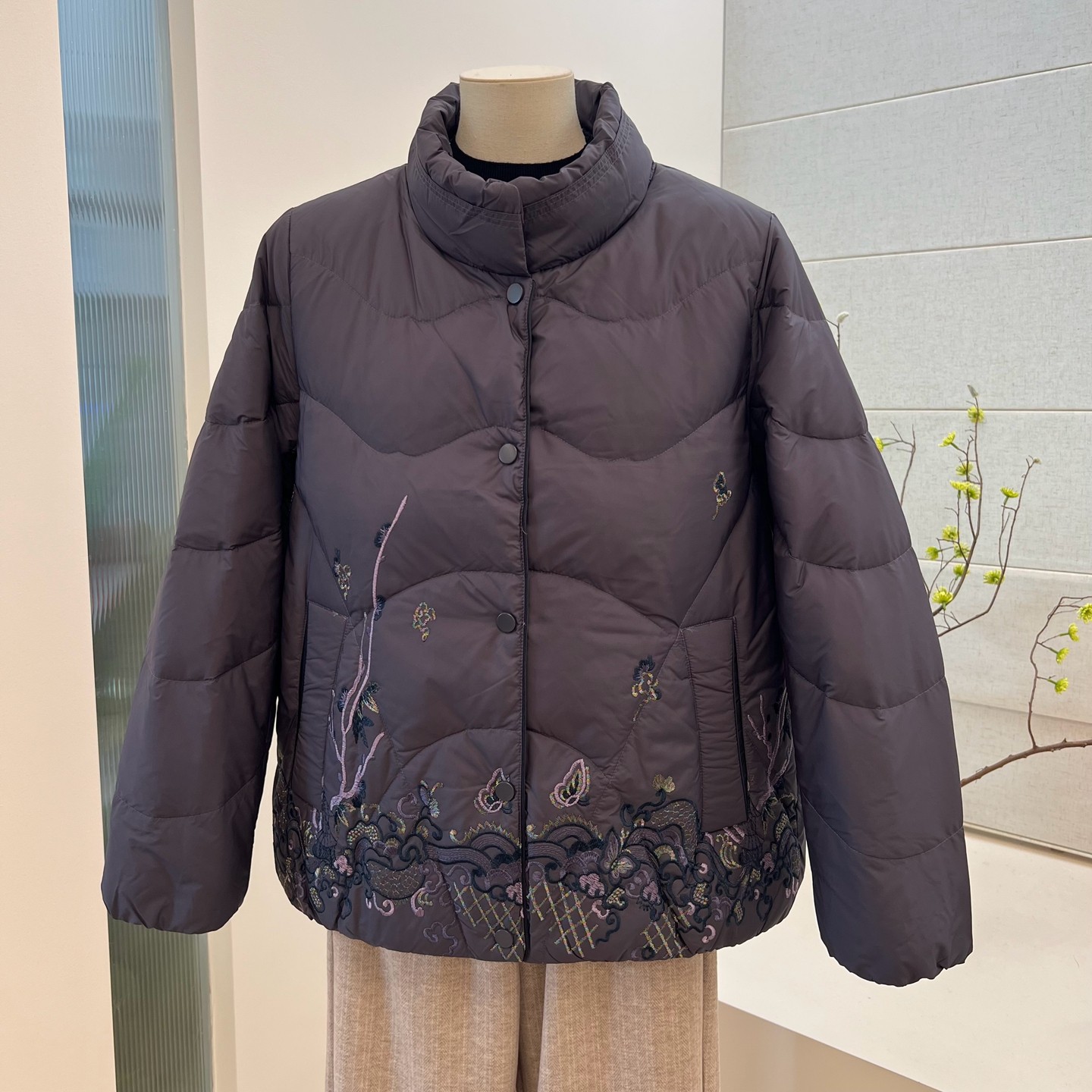 90白鸭绒羽绒服冬季妈妈装国风刺绣宽松外套上衣中老年老太太衣服,女装/女士精品,中老年女装,淘宝优惠券,粉丝福利购,淘宝优惠卷