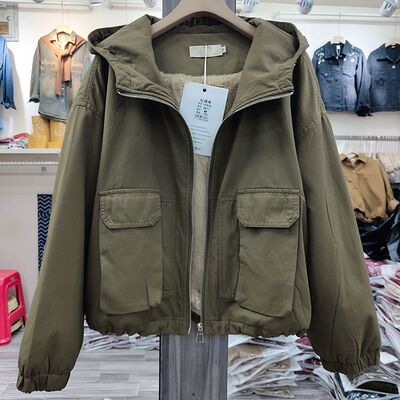 短款加绒加厚外套女2025年秋冬季新款爆款大码胖mm棉服工装派克服