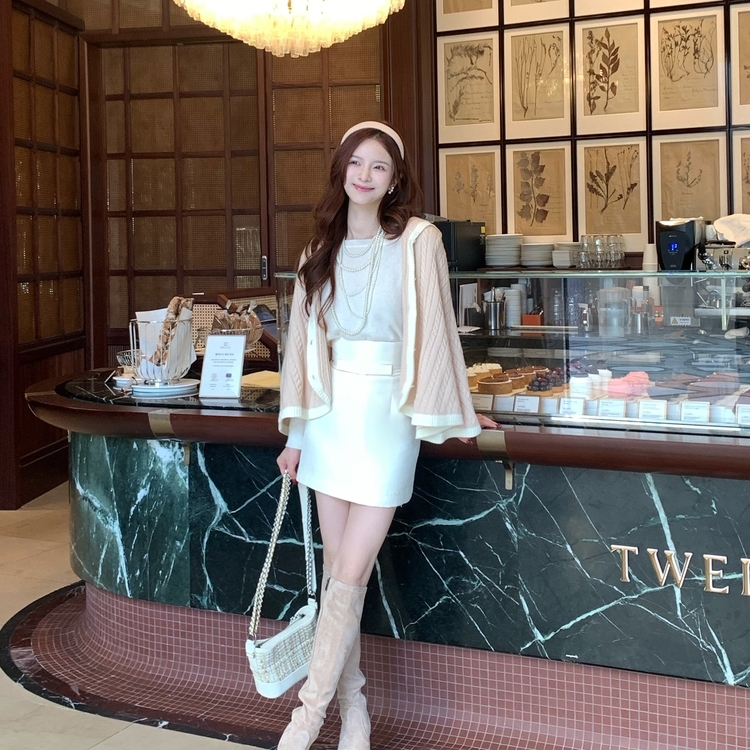 千金小熊Wcouture原创 羊毛针织学院风麻花纹斗篷式连帽开衫外套