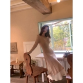 舞蹈生Wcouture必入款 精选 两件套斜裁缎面裙加羊毛针织v领连衣裙