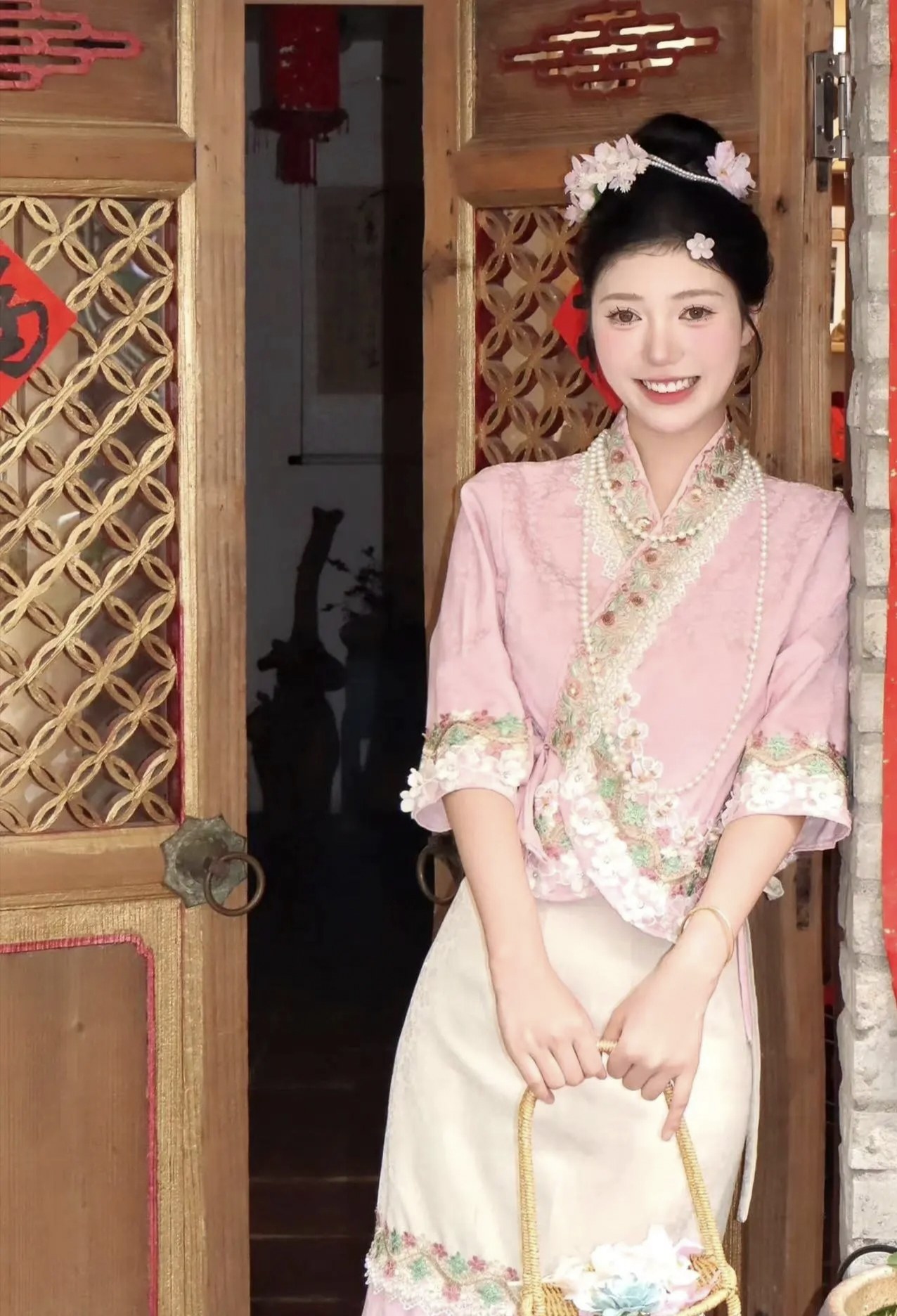 西双版纳网红同款传统傣族服装泰式重工花边款旅游气质拍照旅拍款