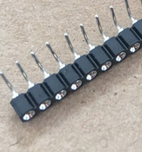 2.54mm圆孔弯针排母 1*4P 40Pin 90度弯脚RGB主板LED灯条插针卧式