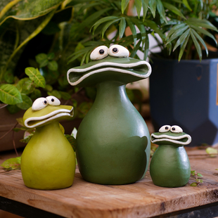 创意卡通大嘴青蛙花盆栽花园阳台微景观动物桌面装饰田园家居摆件