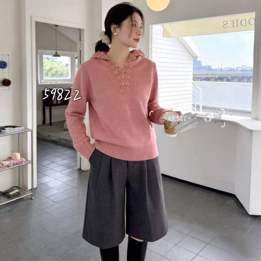 2025冬季新款韩版时尚纯色蕾丝连帽针织衫女简约百搭宽松显瘦上衣