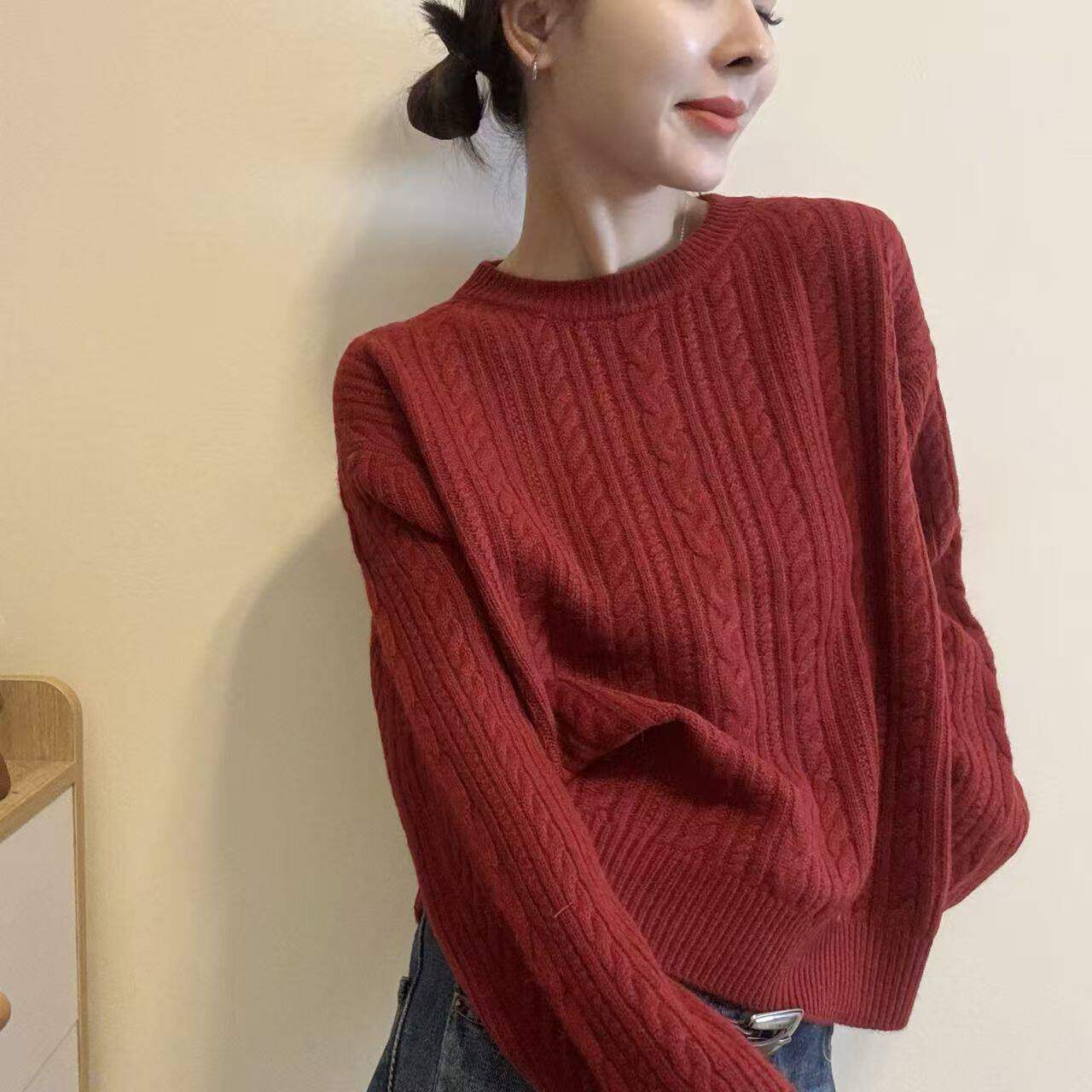 韩范松弛感圆领麻花纹纯色针织衫