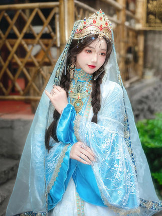 新疆喀什少女服饰维吾尔族民族风异域风情蕾丝刺绣旅拍摄影写真服