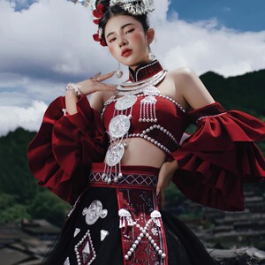 苗族服装女苗疆少女民族风走秀新