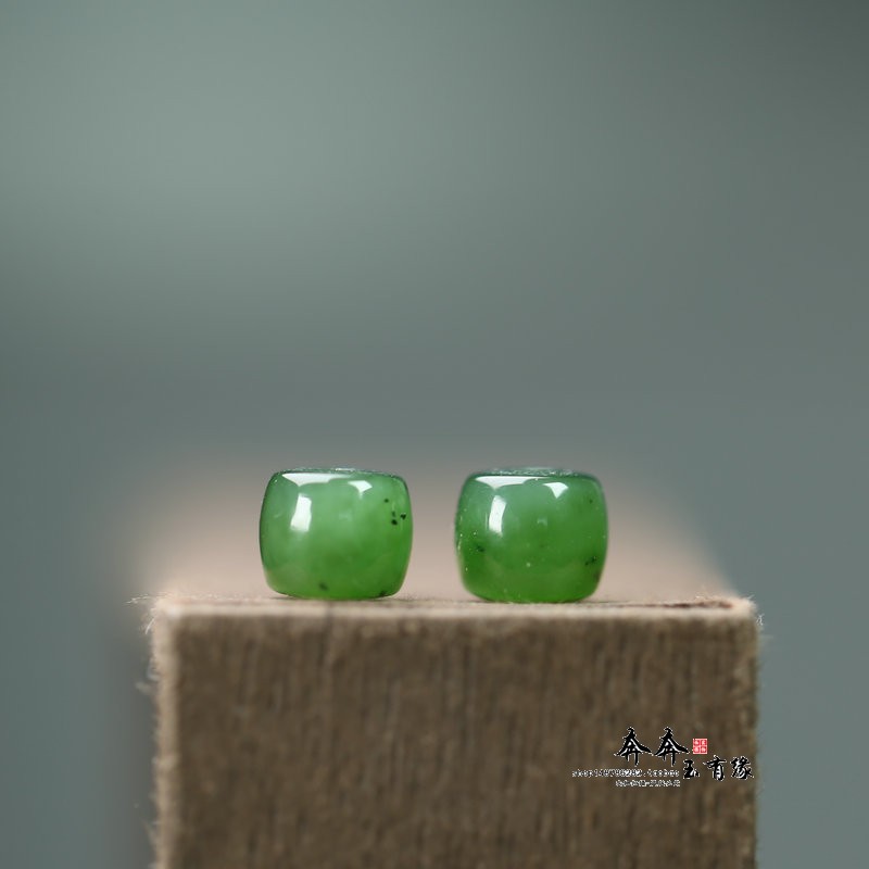 天然和田玉原矿瓜皮绿碧玉直切