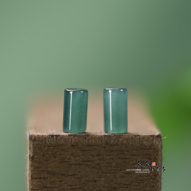 纯天然翡翠深冰蓝水管珠5*7mm