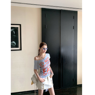 T恤女夏显瘦印花短袖 纯欲辣妹斜肩撞色正肩修身 tee侧边绑带设计