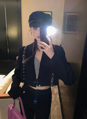 短款黑色西装秋冬新款2025设计感拼接休闲上衣高级感重工chic外套