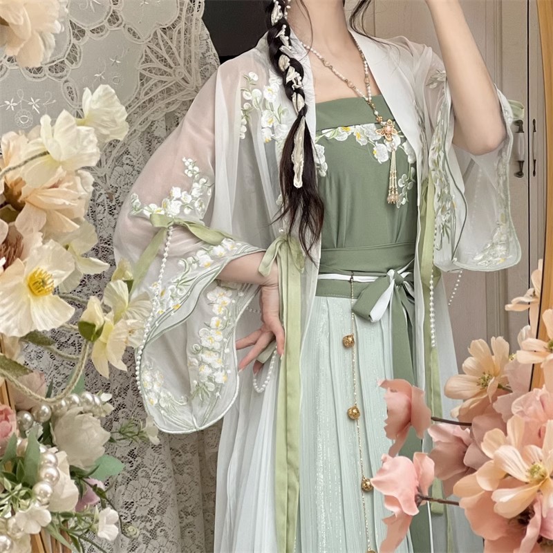 铃兰物语成人汉服女原创汉服宋制吊带裙精致绣花优雅显瘦显白日常_虎窝淘