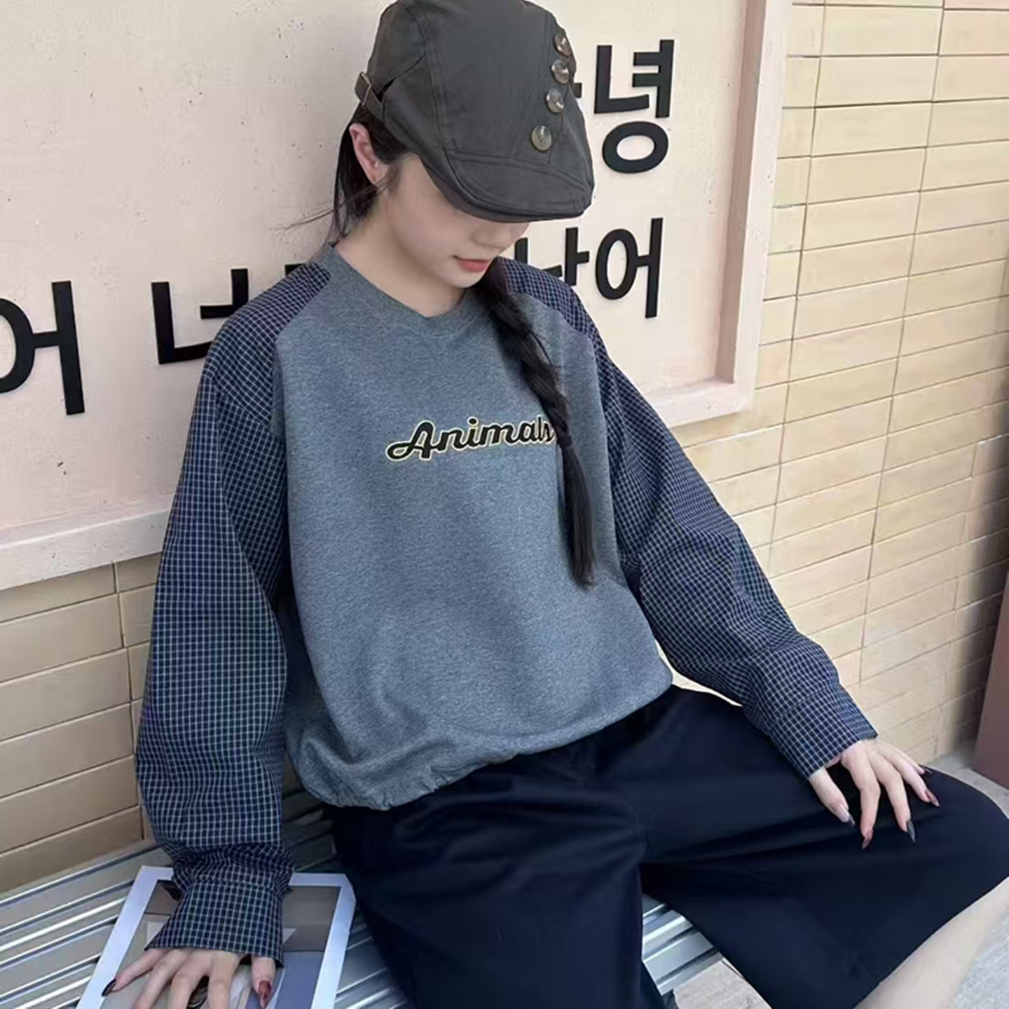 灰色插肩圆领卫衣女秋宽松上衣