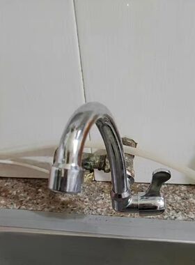 厨房入墙式单冷水龙头可旋转万向横式洗衣池洗手盆水龙头 家用