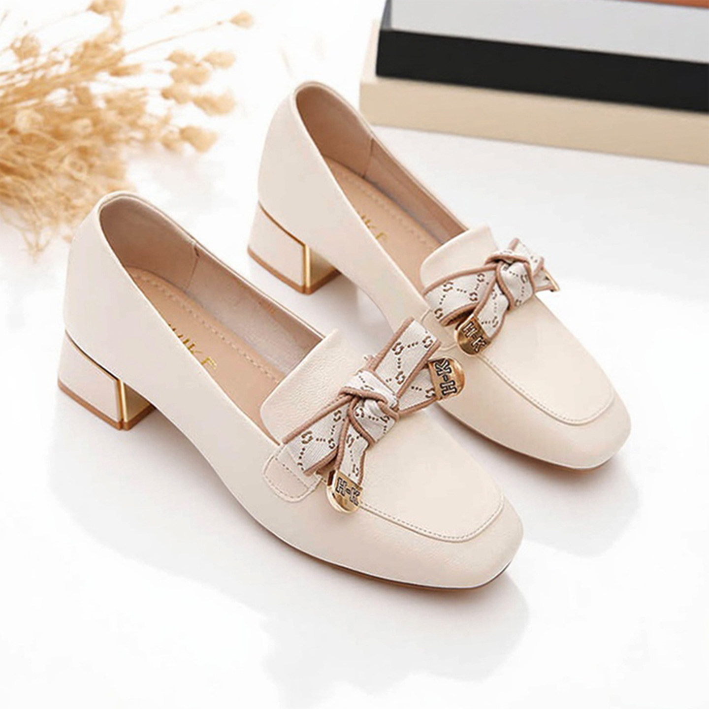 单鞋女粗跟2025新款春秋女鞋子休闲软底舒适妈妈鞋百搭英伦乐福鞋,女鞋,浅口单鞋,淘宝优惠券,粉丝福利购,淘宝优惠卷