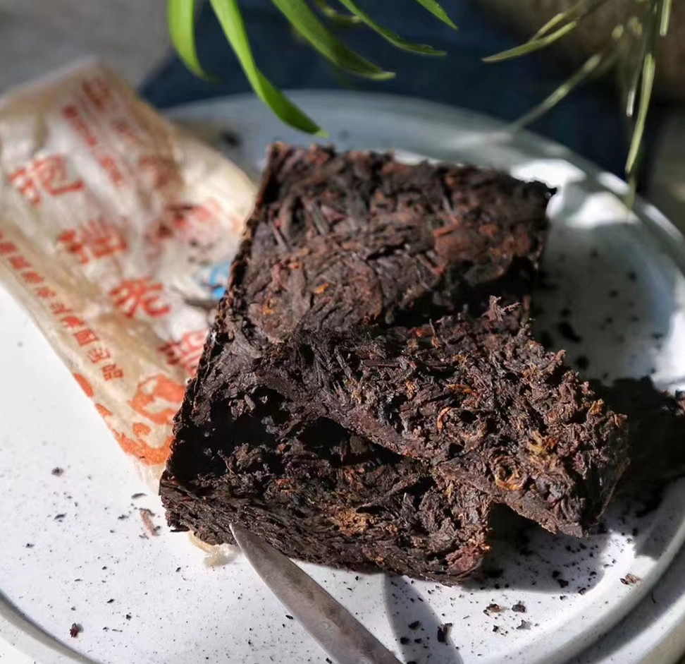 2007普洱茶昌泰静美堂【抱拙老普】100g干仓小砖熟茶  黄传芳监制