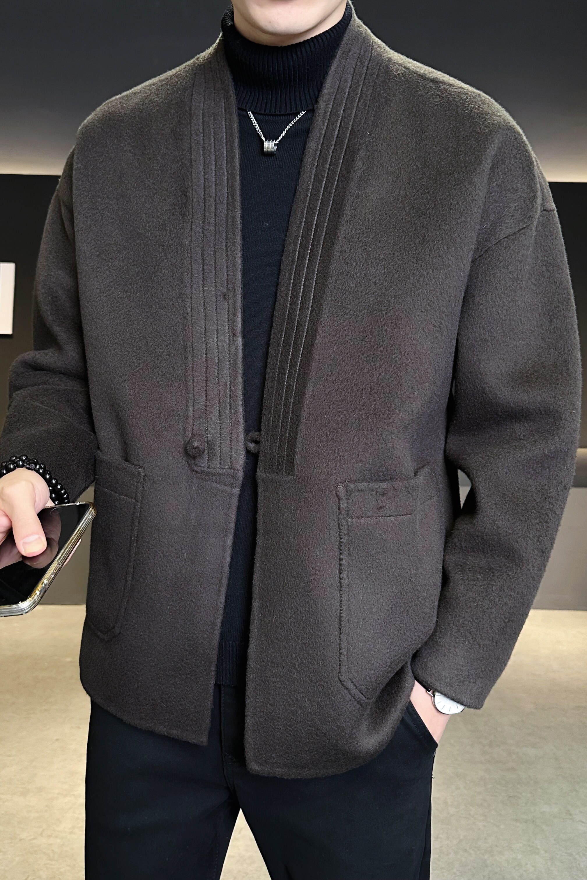模特图新中式风茶服毛呢大衣羊毛外套6016-8506P325控688,男装毛呢大衣,钱塘大厦6016